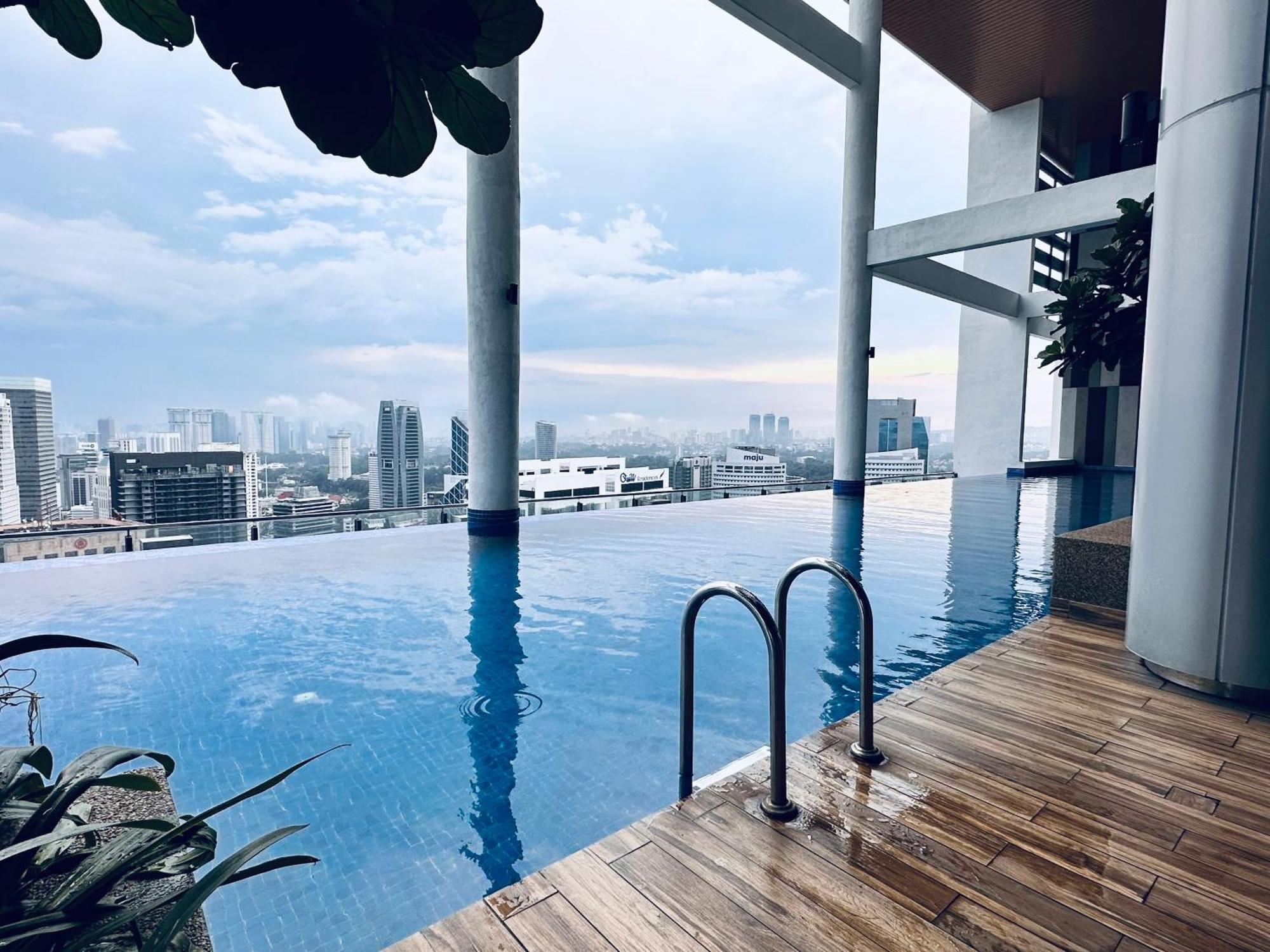 Appartamento The Luxe Colony Klcc By Infinitum Kuala Lumpur Esterno foto